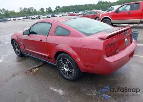 2009 Ford Mustang V6/V6 Premium z USA, uszkodzony, nr VIN 1ZVHT80N995104312